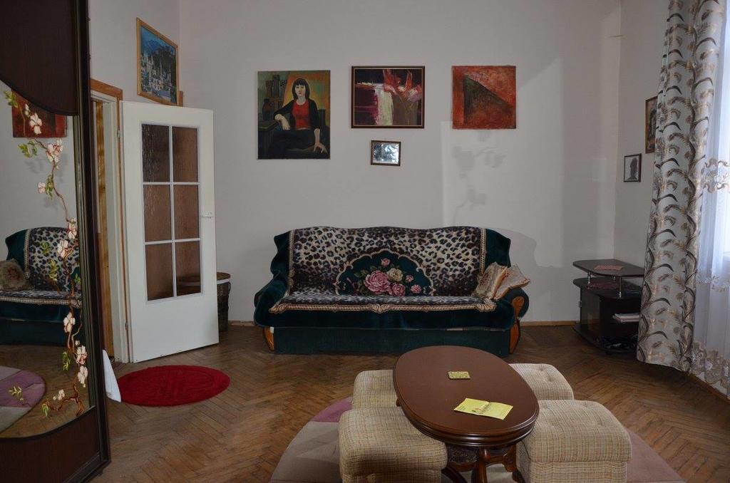 Mieszkanie Na Szpitalnej Lviv Exterior foto